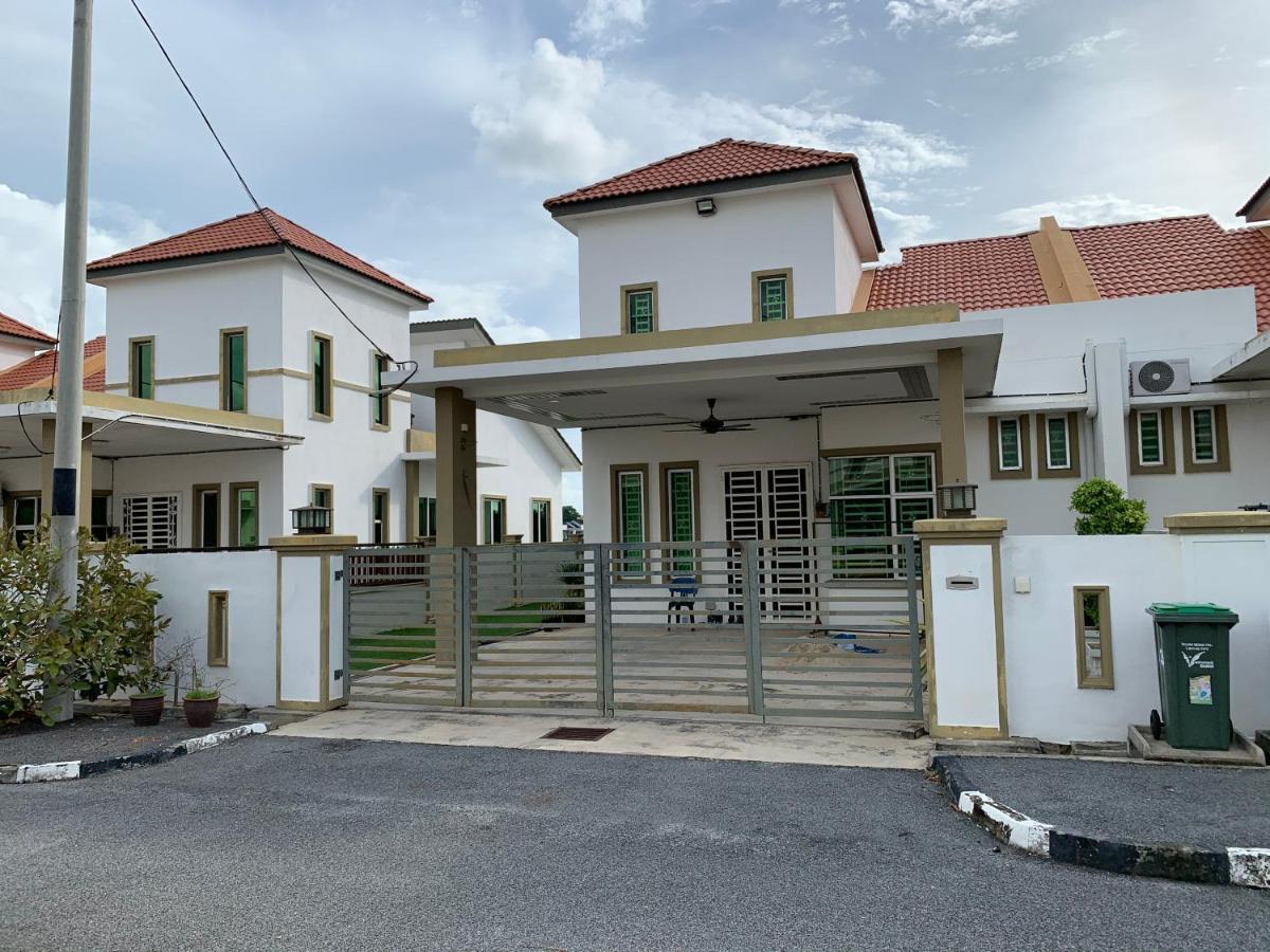 Vistana Indah Homestay アロースター エクステリア 写真